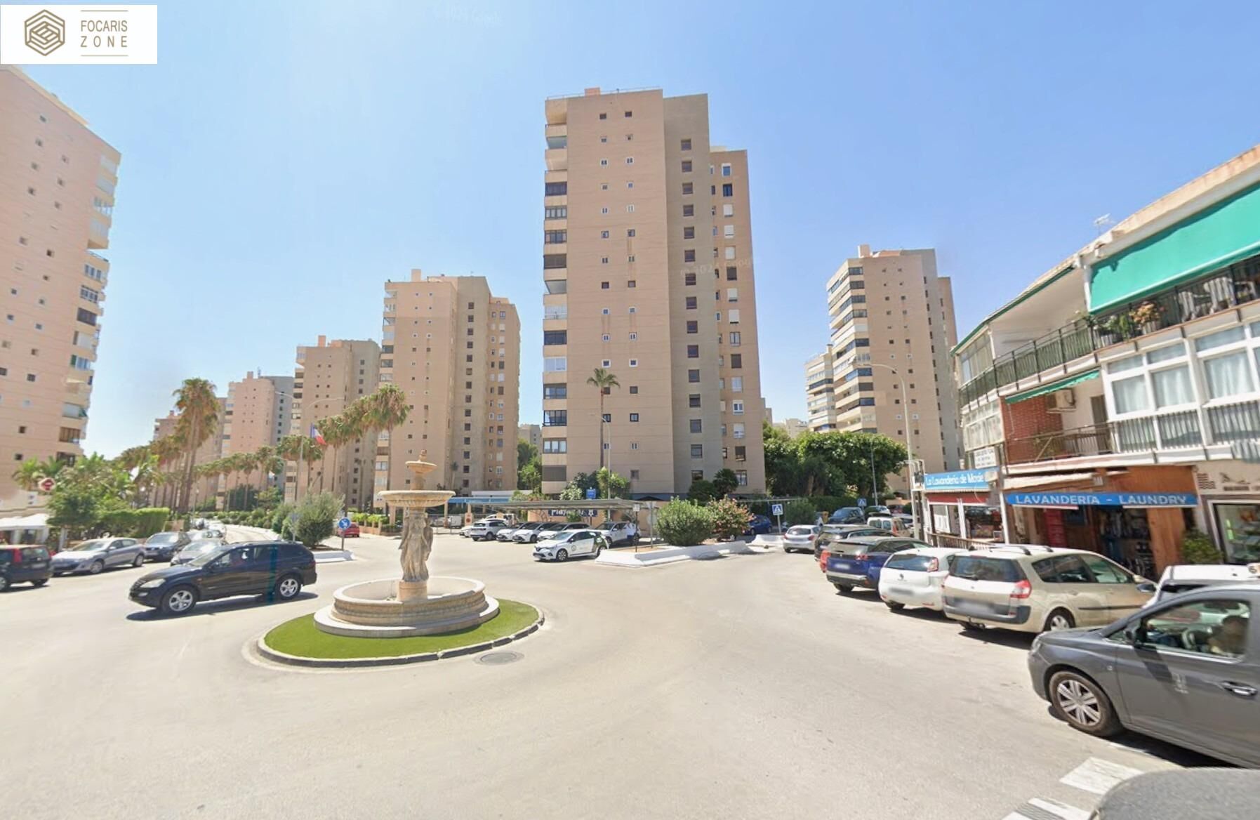 Vista exterior de Estudi en venda en Torremolinos amb Aire condicionat, Terrassa i Balcó