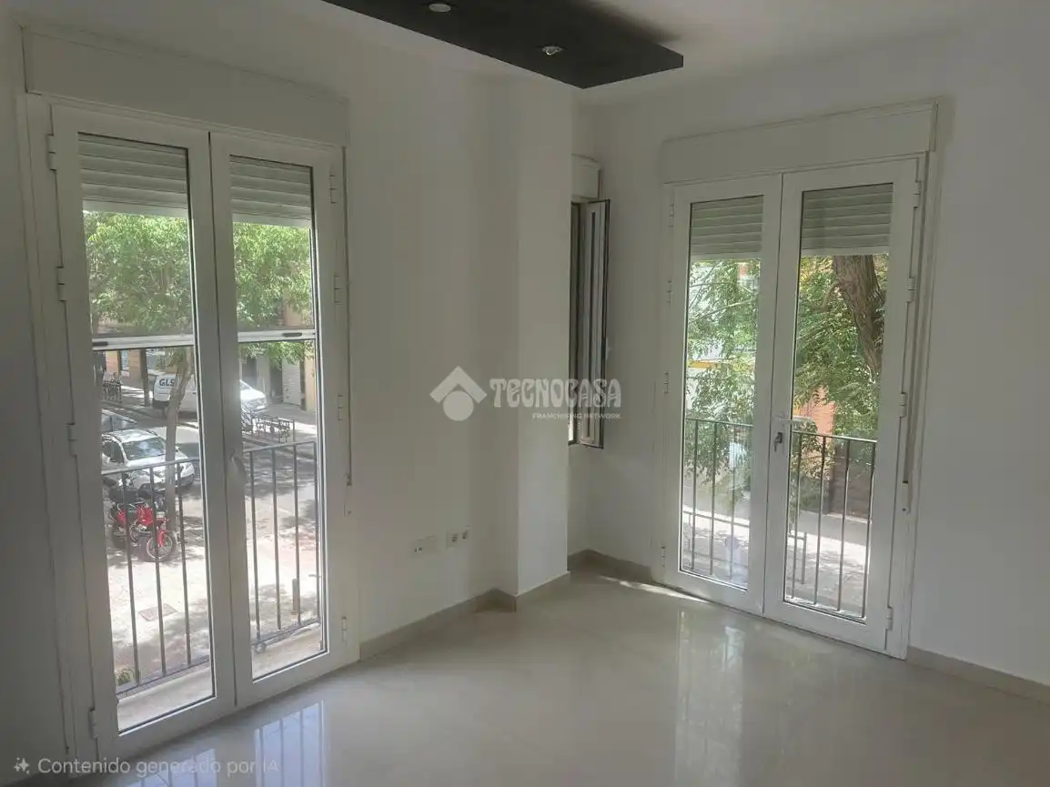 Habitación de Piso en venta en Sevilla con Aire acondicionado y Terraza
