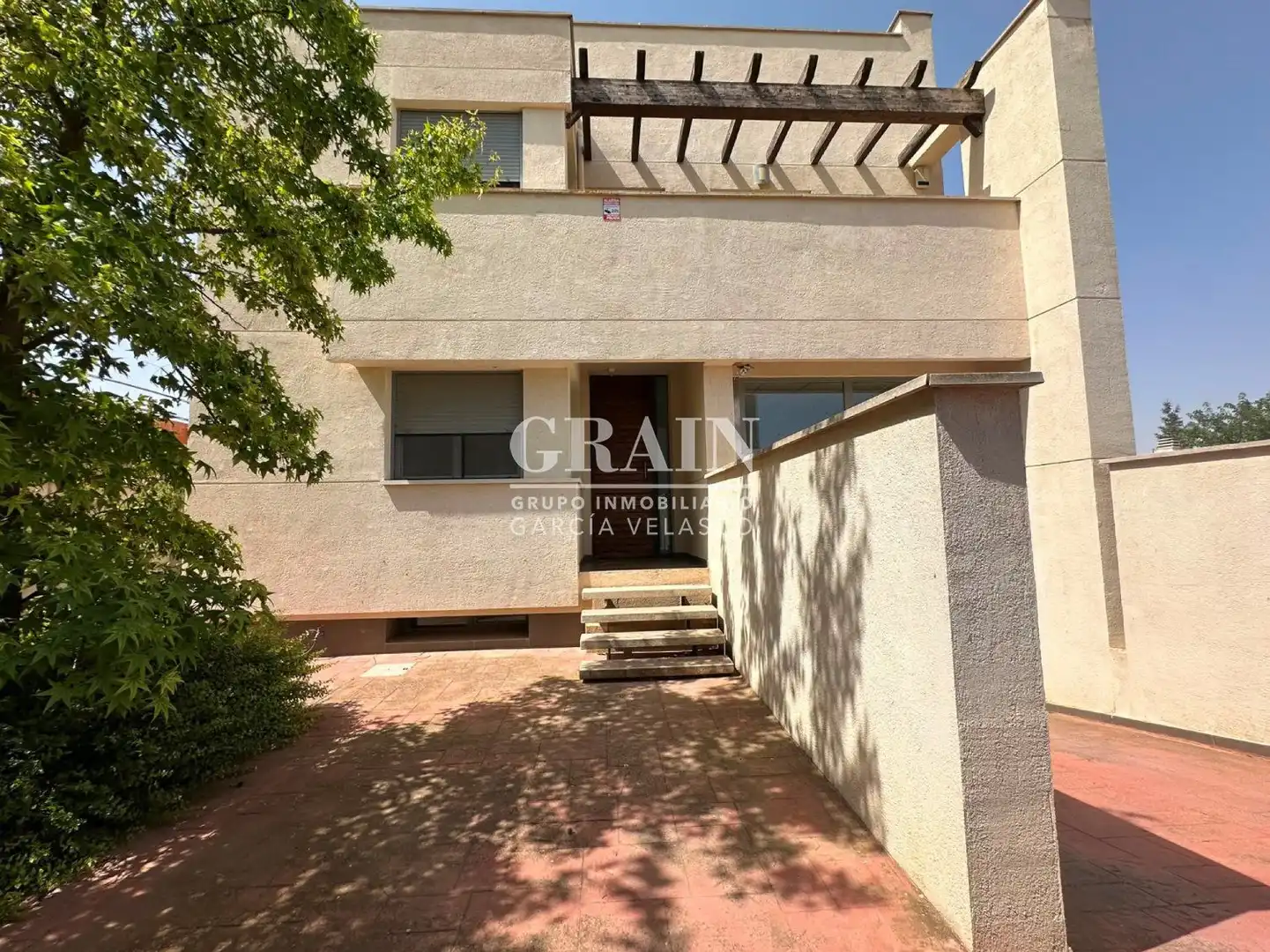 Jardí de Casa adosada en venda en Albacete amb Calefacció, Jardí privat i Terrassa