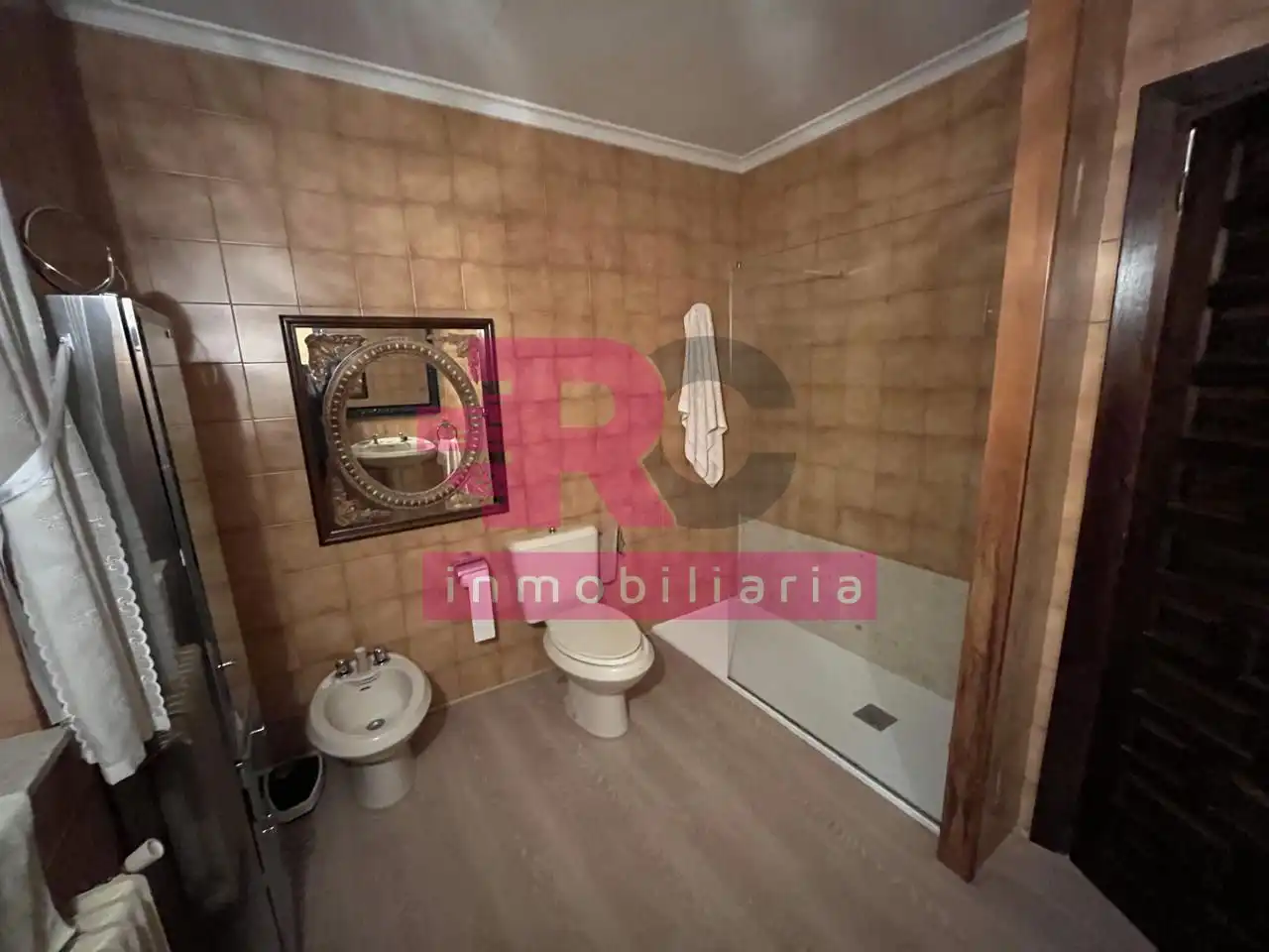 Bany de Casa o xalet en venda en Cabrerizos amb Calefacció, Jardí privat i Parquet