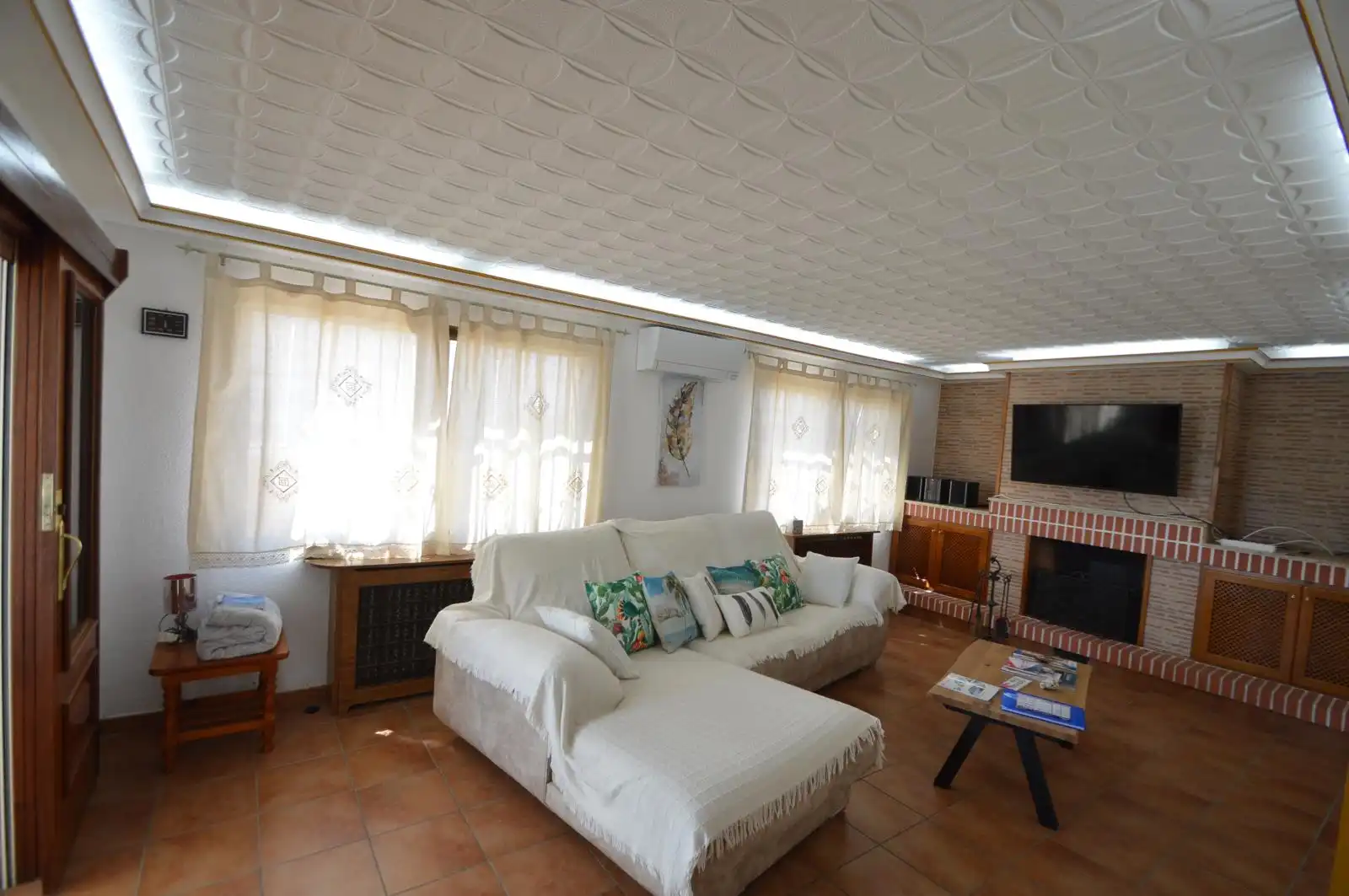 Sala d'estar de Casa o xalet en venda en Vinaròs amb Aire condicionat, Calefacció i Jardí privat