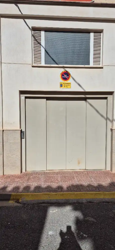 Garden of Garage for sale in Caudete