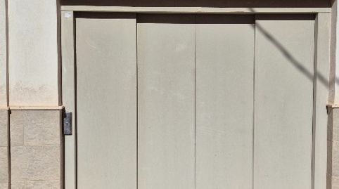 Foto 2 de Garaje en venta en Avenida de Valencia, 91, Caudete, Albacete
