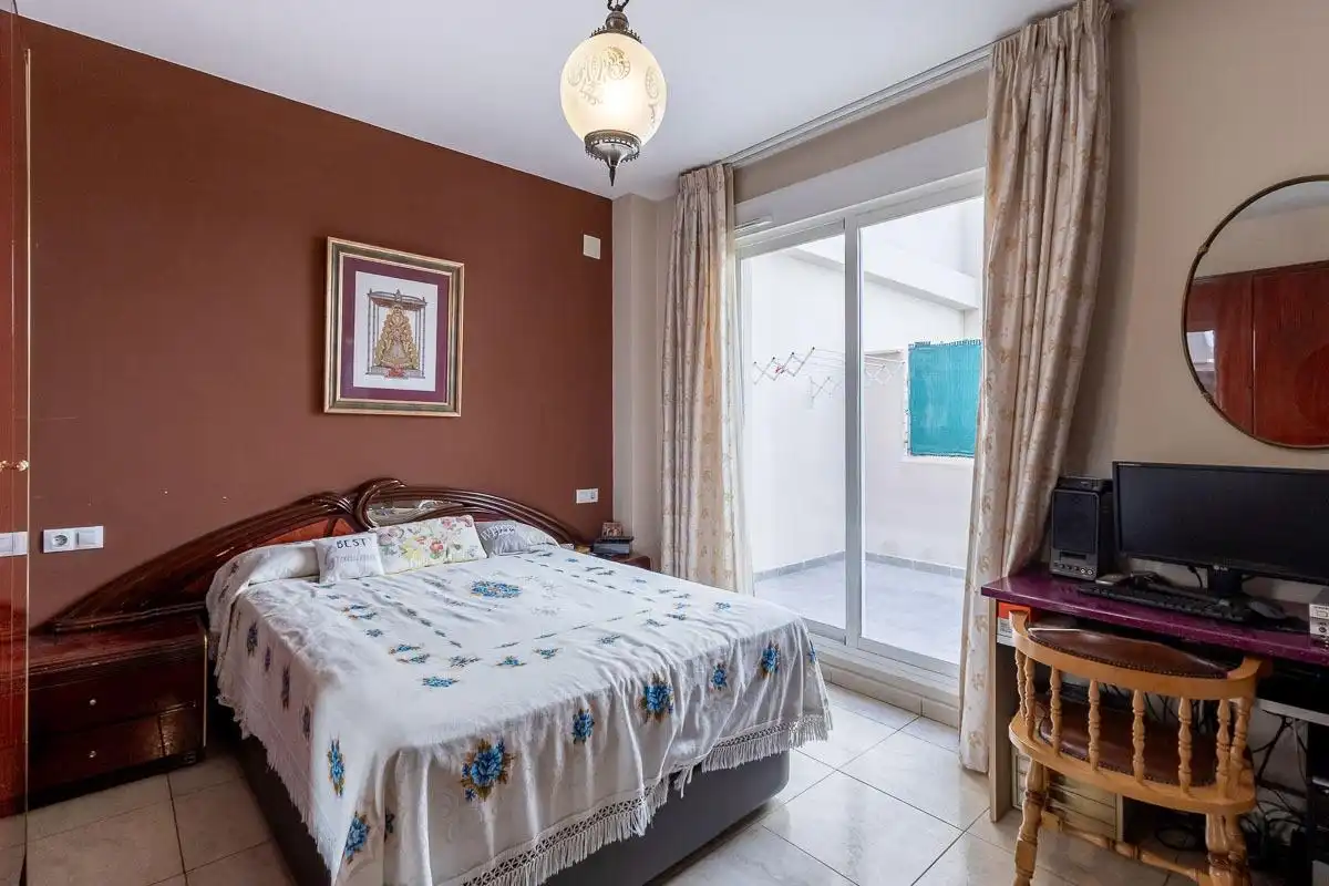Habitación de Planta baja en venta en Churriana de la Vega