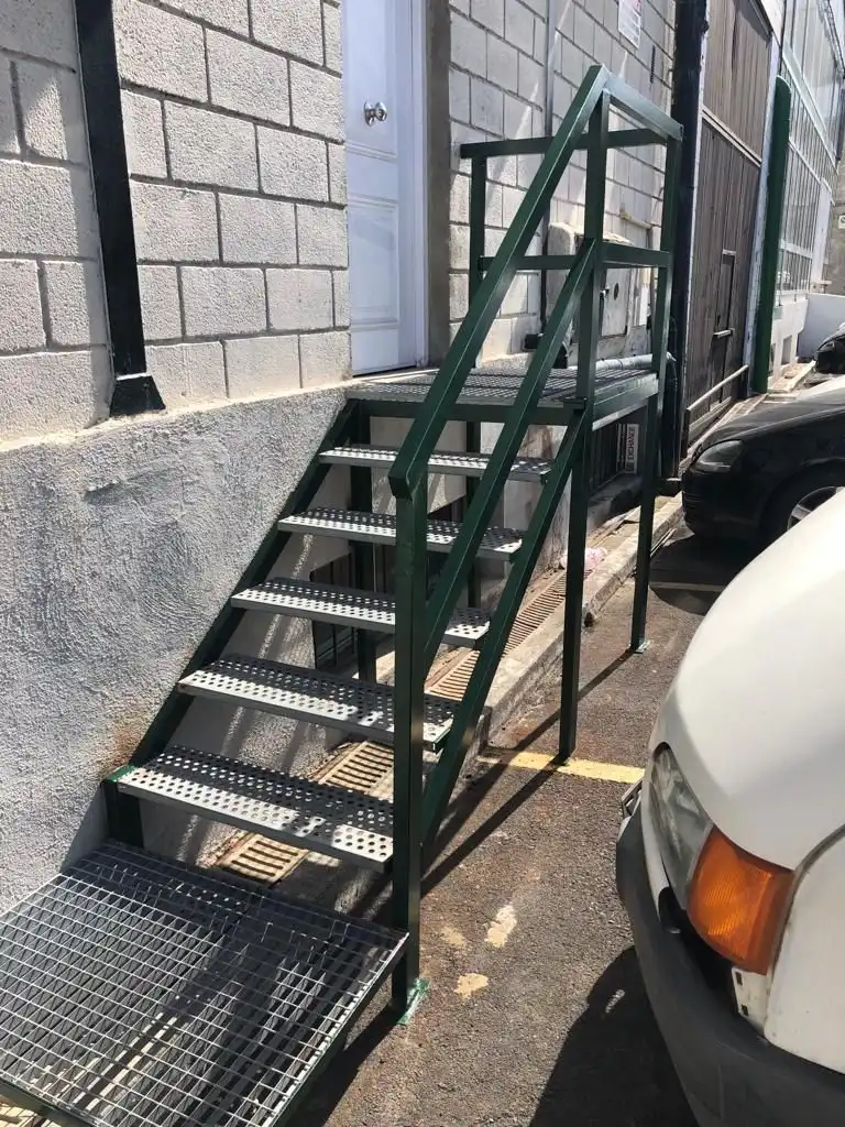 Parkplatz von Fabrikhallen zur Miete in Santa Cruz de Tenerife