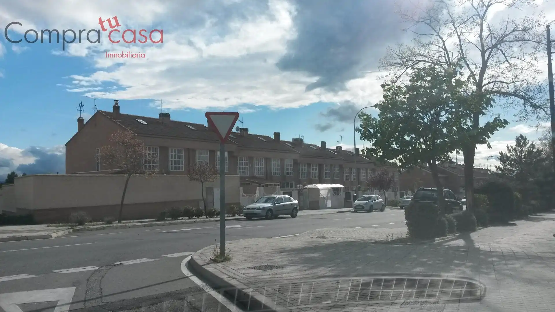 Vista exterior de Local en venda en Segovia