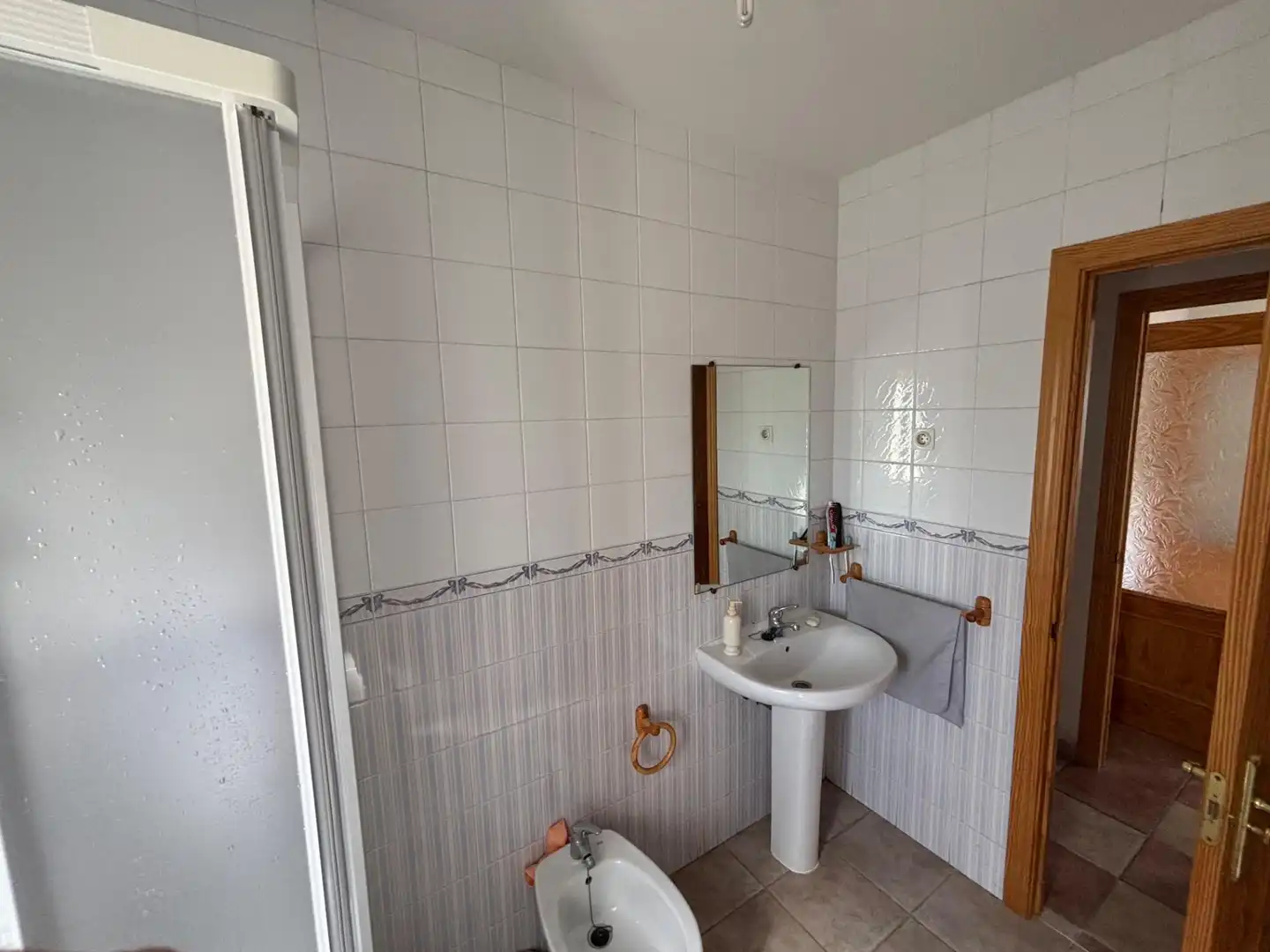 Bathroom of Houses for sale in Colmenar de Oreja