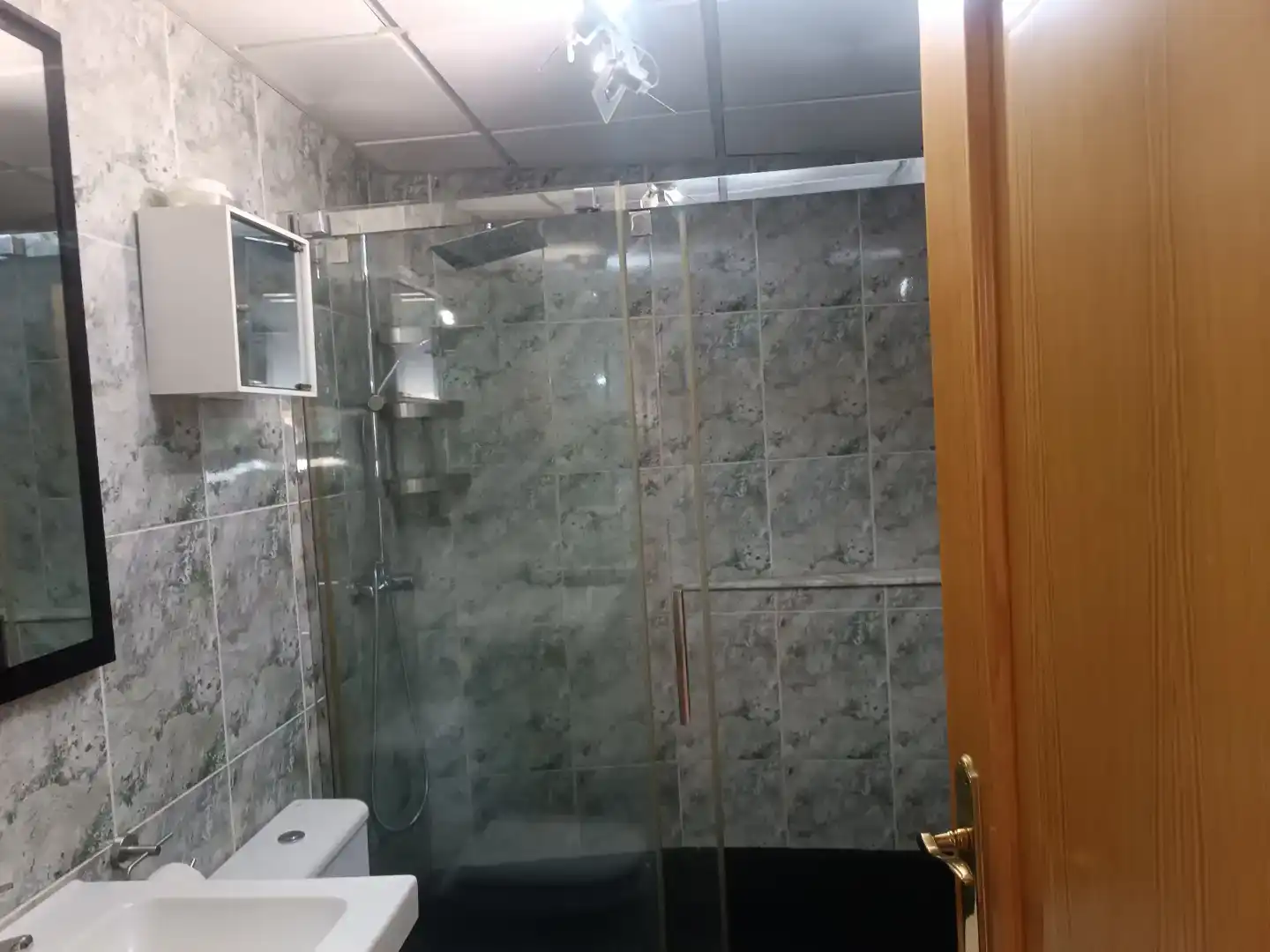 Bany de Pis de lloguer en Panxón