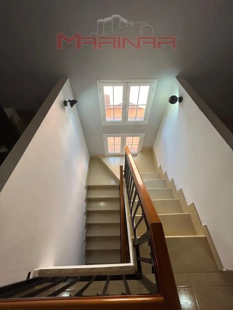 Einfamilien-Reihenhaus zum Verkauf in Illescas mit Klimaanlage, Heizung und Privatgarten