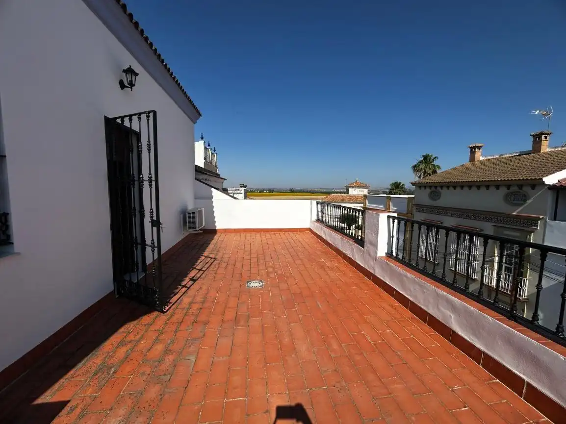 Terraza de Casa adosada en venta en Alcalá del Río con Aire acondicionado