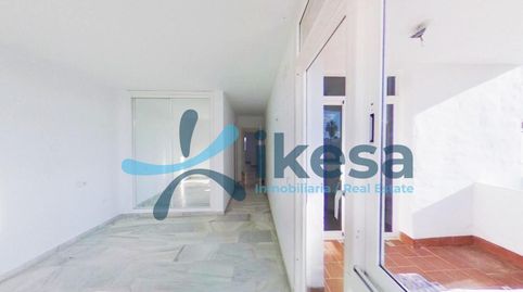 Foto 5 de Piso en venta en Calahonda, Mijas