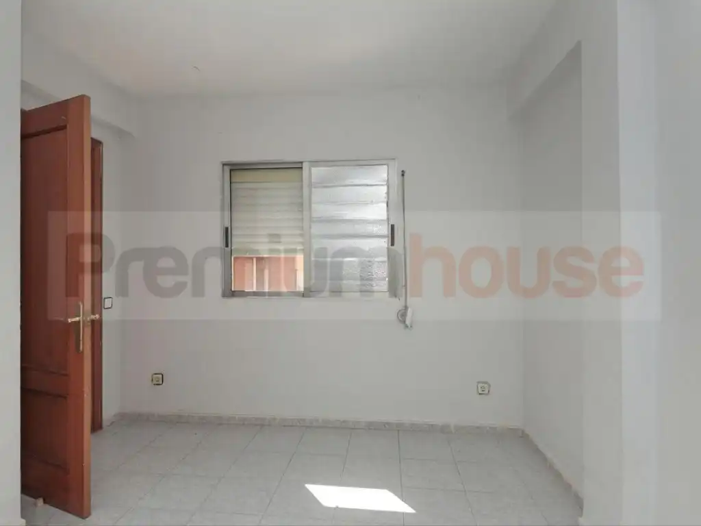 Flat with terrace for sale in Calle de Vila-seca, imagen 9