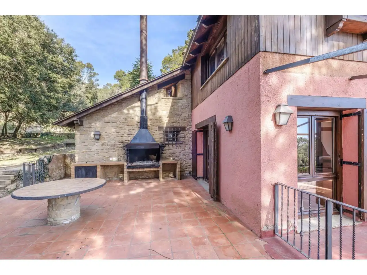 Terrassa de Casa o xalet en venda en Sant Quirze Safaja amb Calefacció, Jardí privat i Piscina