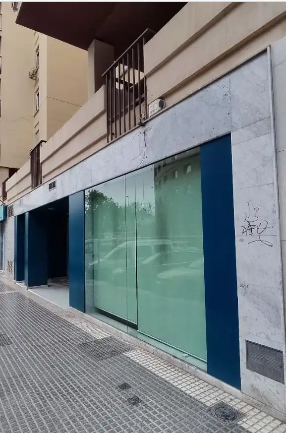 Local comercial en venda a Cruz de Humilladero, imagen 2