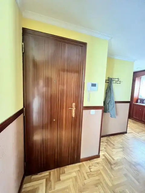 Wohnung zum Verkauf in Gijón  mit Heizung, Parkett und Terrasse