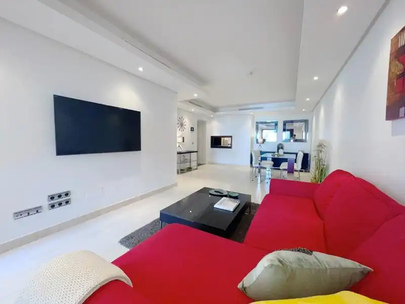 Sala de estar de Piso de alquiler en Estepona con Jardín privado, Terraza y Amueblado