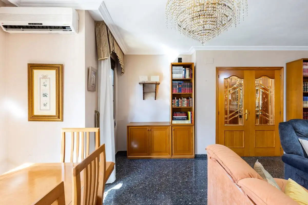 Sala de estar de Casa adosada en venta en Alaquàs con Aire acondicionado, Calefacción y Terraza