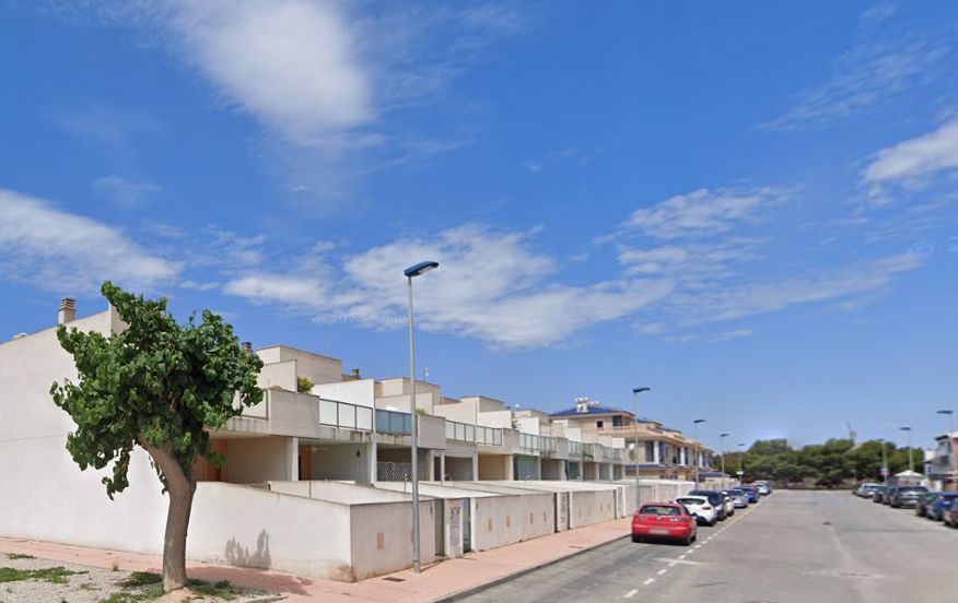 Vista exterior de Casa adosada en venda en San Javier amb Alarma
