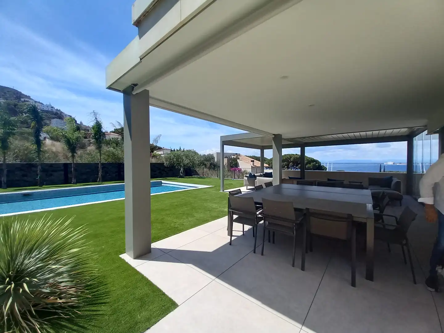 Detached house with terrace for sale in Almadrava - Canyelles - Puig-Rom