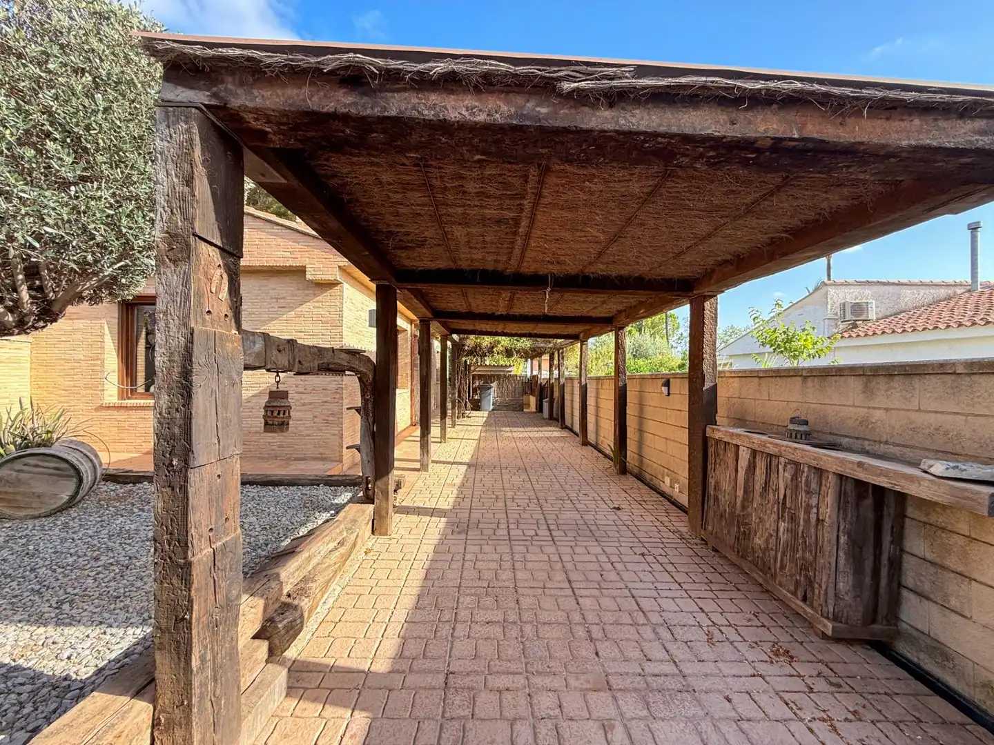 Haus oder Chalet zur Miete in San Antonio de Benagéber mit Klimaanlage, Heizung und Privatgarten