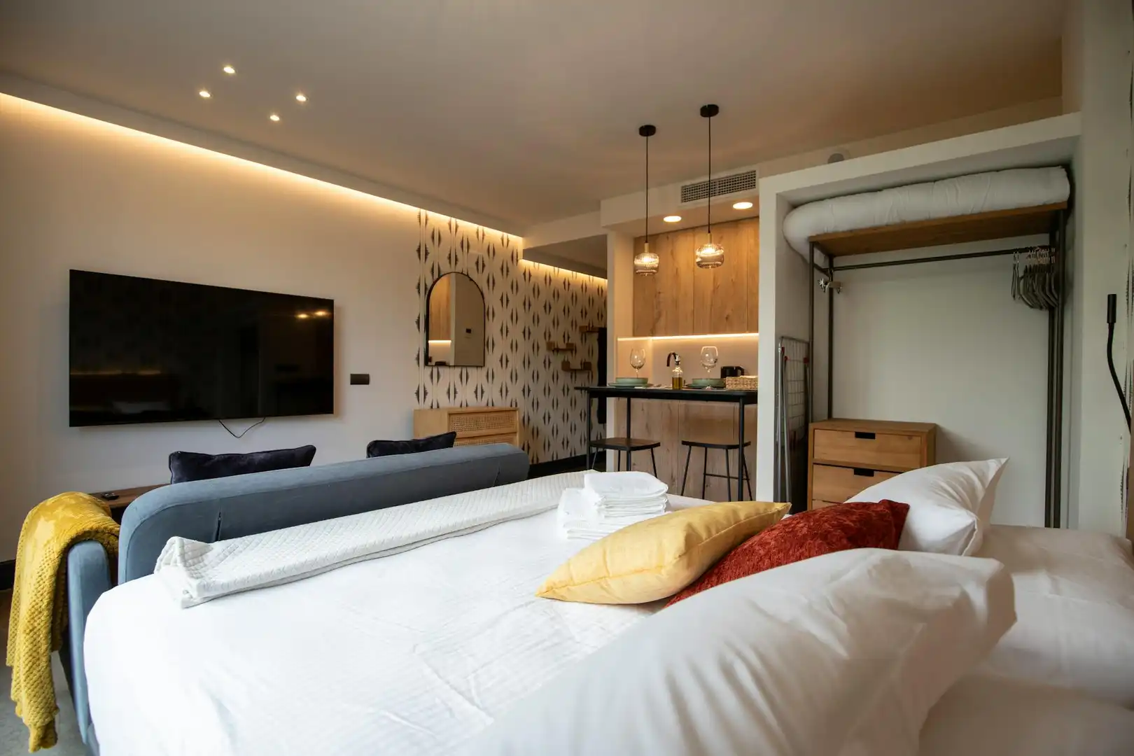 Habitación de Piso de alquiler en Madrid con Aire acondicionado, Amueblado y TV