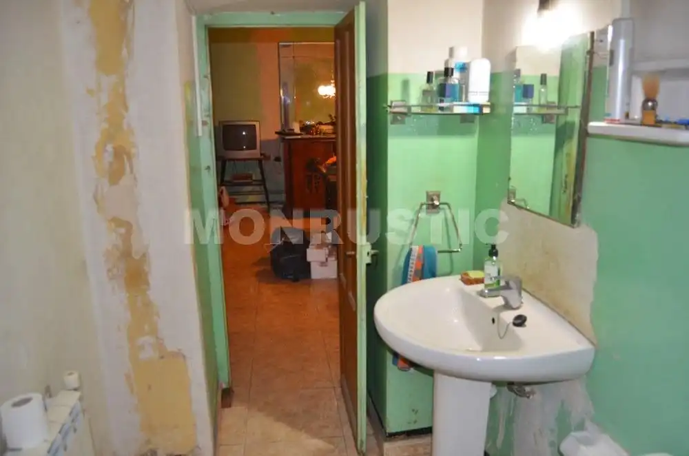 Badezimmer von Country house zum Verkauf in El Vilosell mit Abstellraum und Balkon
