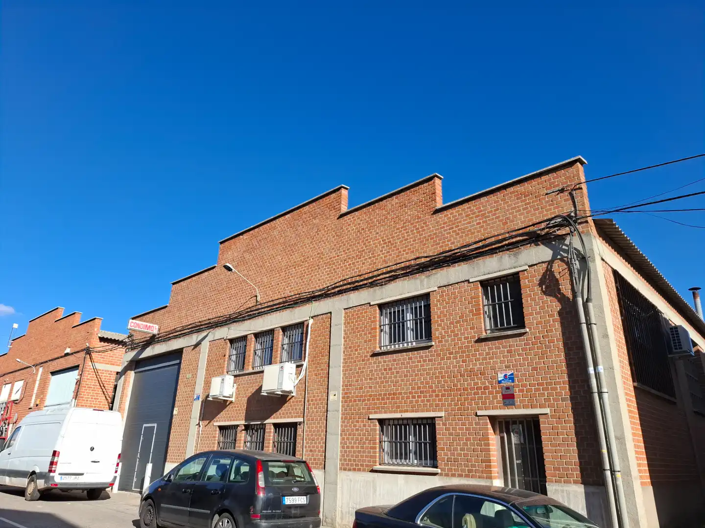 Industrial building for sale in Calle Uranio