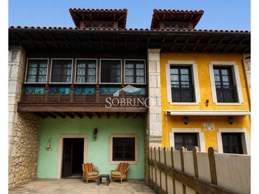 Maison avec jardin à vendre à Calle Piñeres de Pria 1