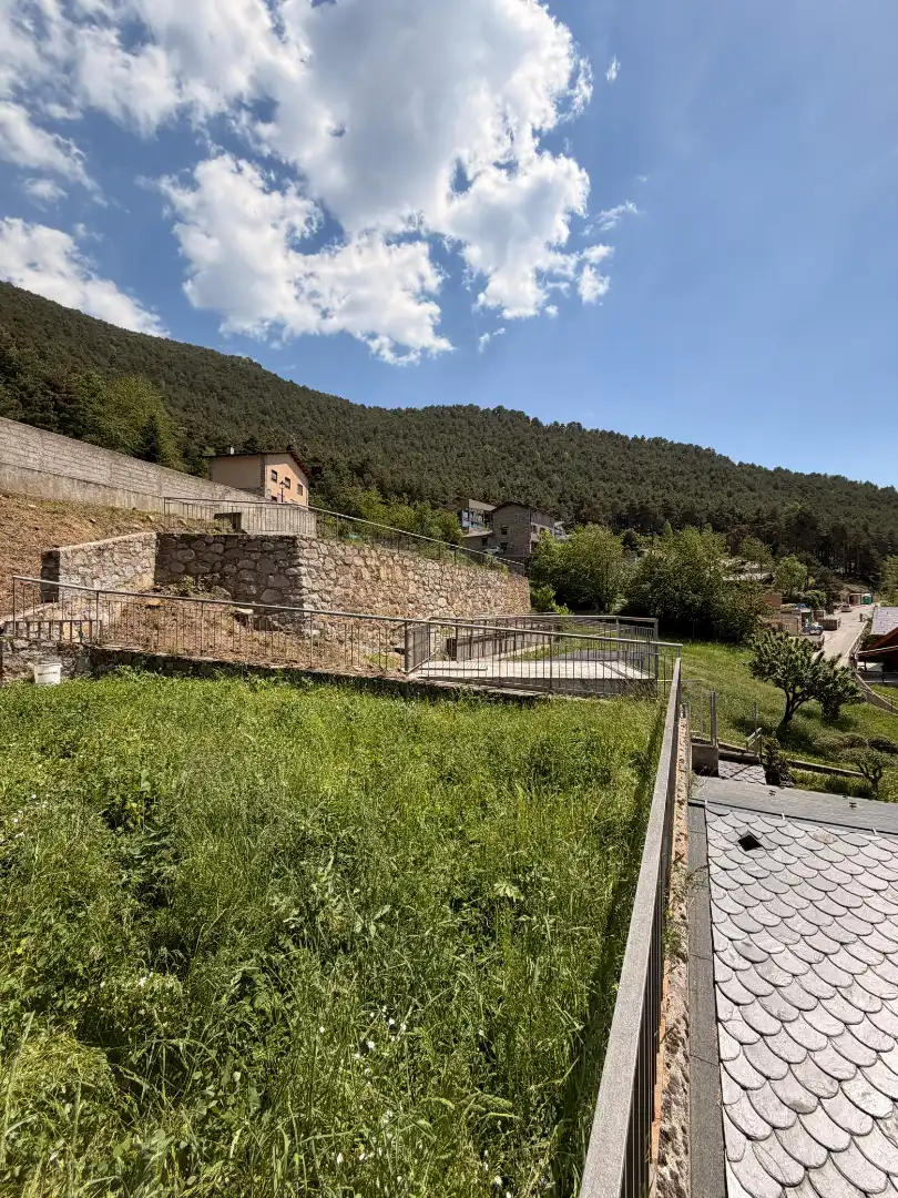 Vista exterior de Casa o chalet en venta en Sant Julià de Lòria con Calefacción, Jardín privado y Terraza