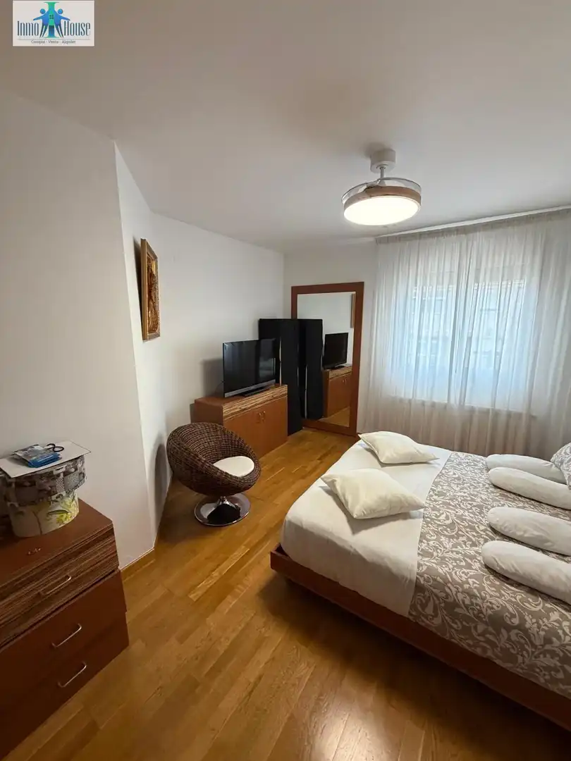 Habitación de Casa adosada en venta en Albacete con Aire acondicionado, Calefacción y Trastero