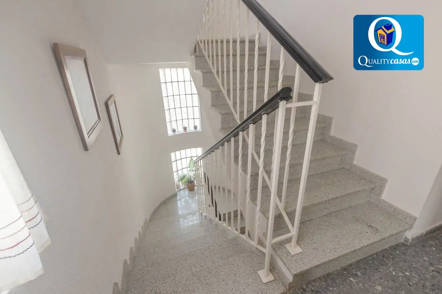 Chalet con piscina en venta en Garbinet - Vistahermosa, imagen 23