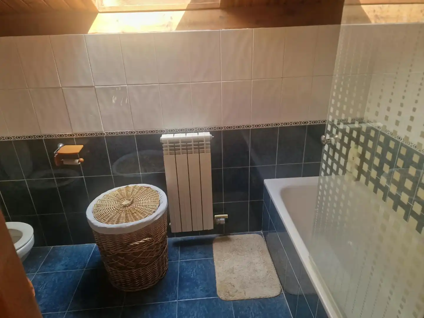 Bany de Casa adosada en venda en Zaragoza amb Terrassa i Piscina