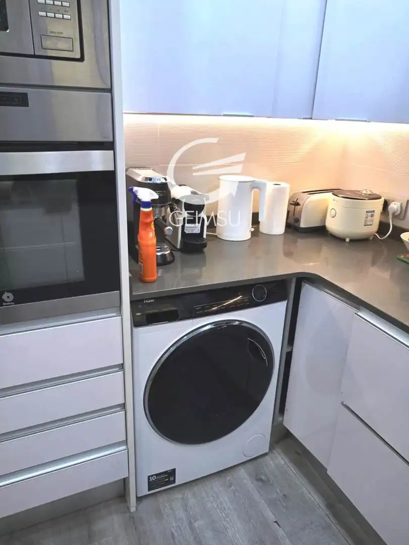 Cuina de Pis en venda en Barcelona amb Aire condicionat i Calefacció