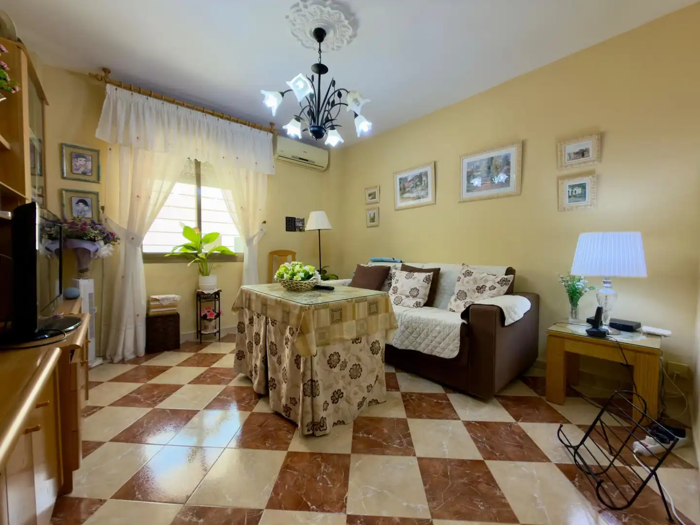 Sala d'estar de Pis en venda en San Fernando amb Aire condicionat i Balcó