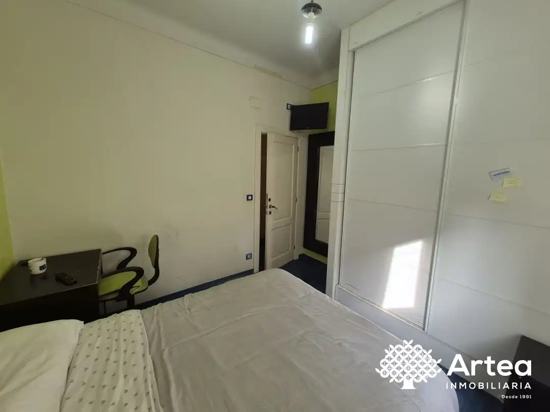 Bedroom of Flat for sale in Bilbao   with Heating and Balcony