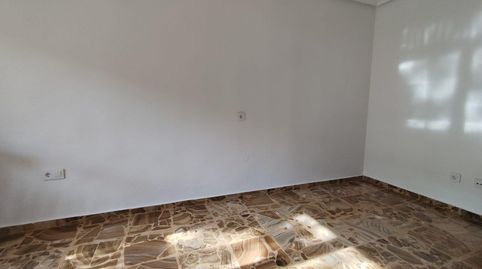 Foto 4 de Piso de alquiler en Ensanche, Cartagena