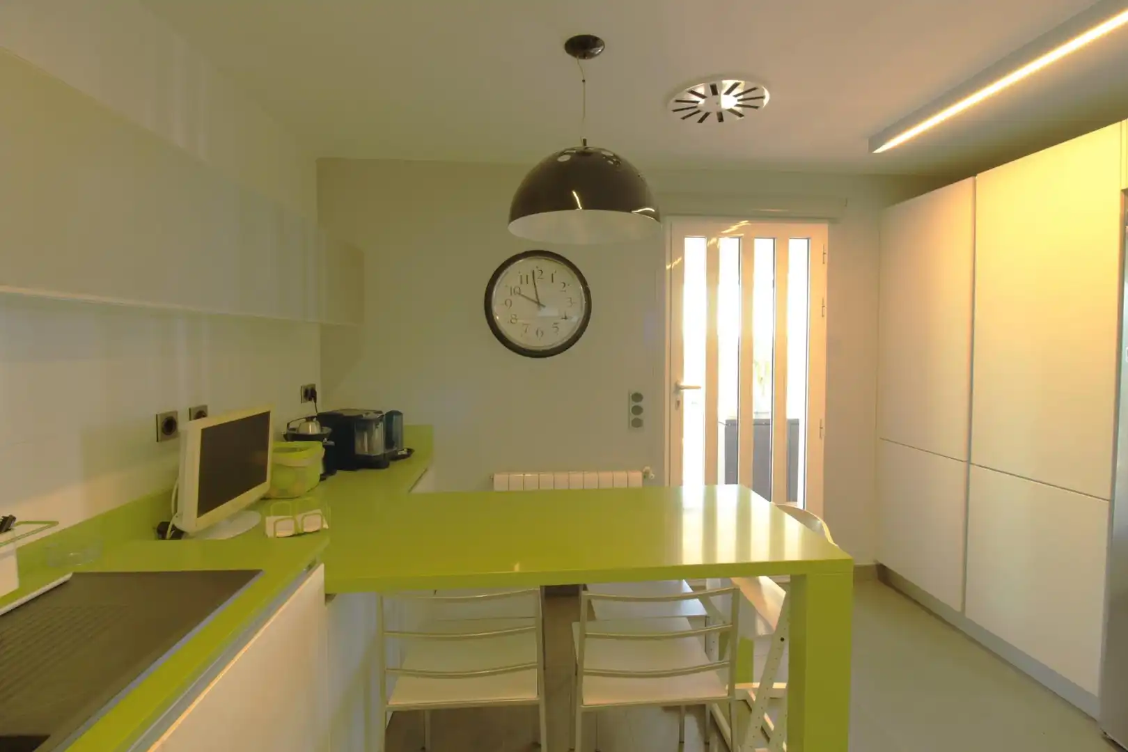 Cuina de Casa o xalet en venda en Alzira amb Aire condicionat, Jardí privat i Parquet