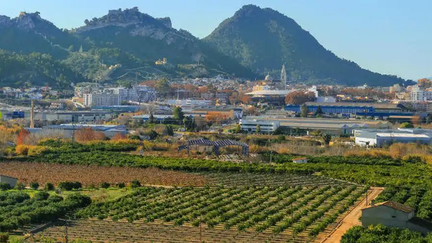 Vista exterior de Finca rústica en venta en Xàtiva con Aire acondicionado, Calefacción y Jardín privado