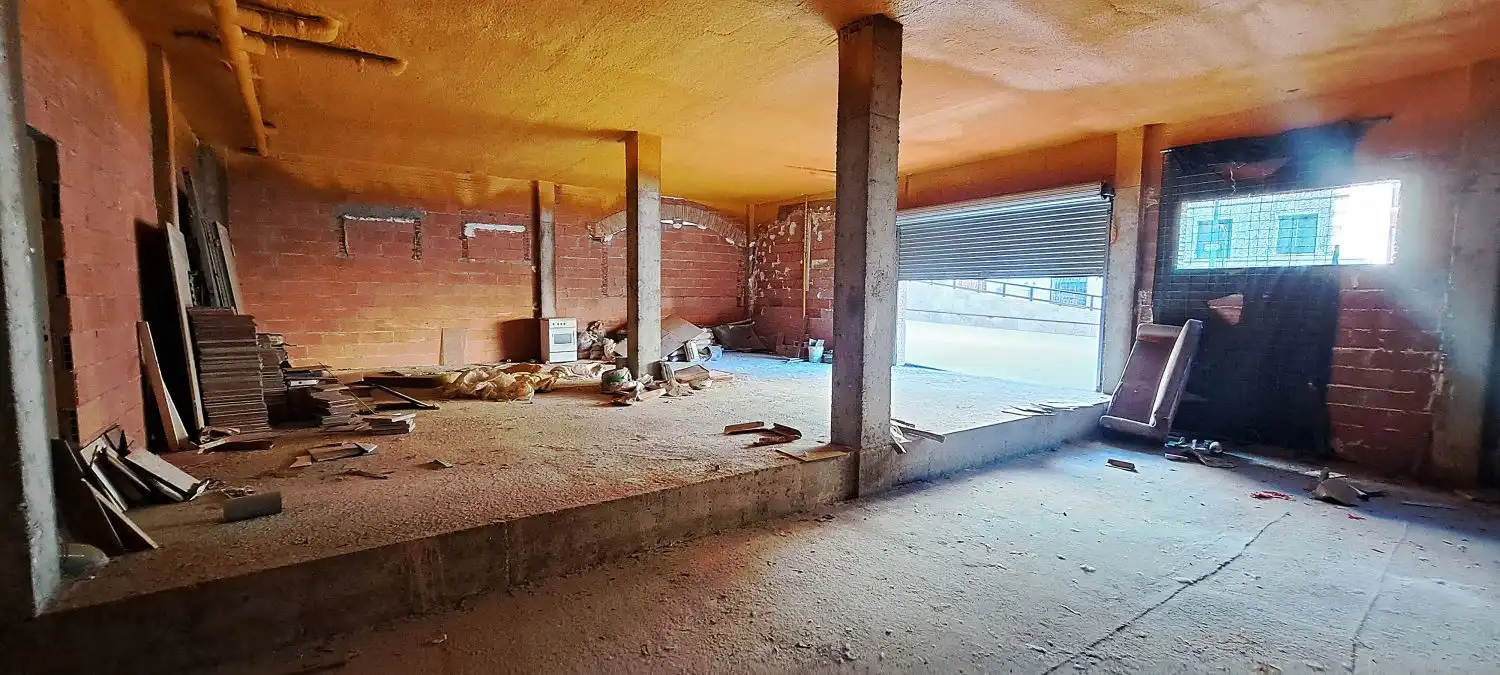 Local comercial en venda a Barbastro, imagen 3