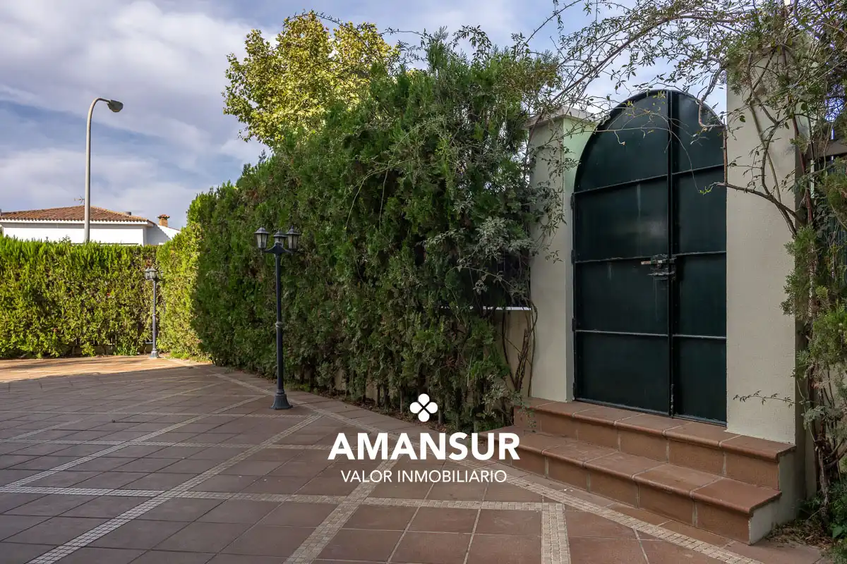 Exterior view of Houses for sale in Punta Umbría  with Heating, Terrace and Swimming Pool