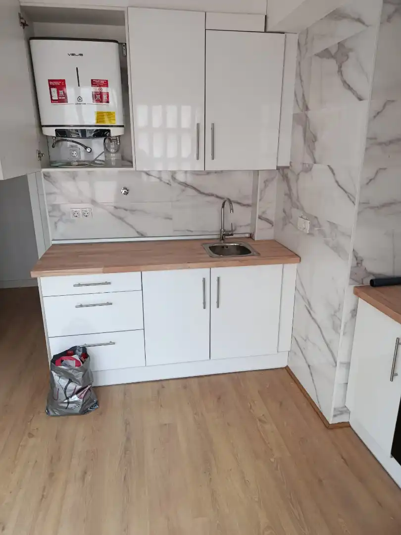 Cuina de Pis en venda en Avilés amb Parquet, Terrassa i Forn