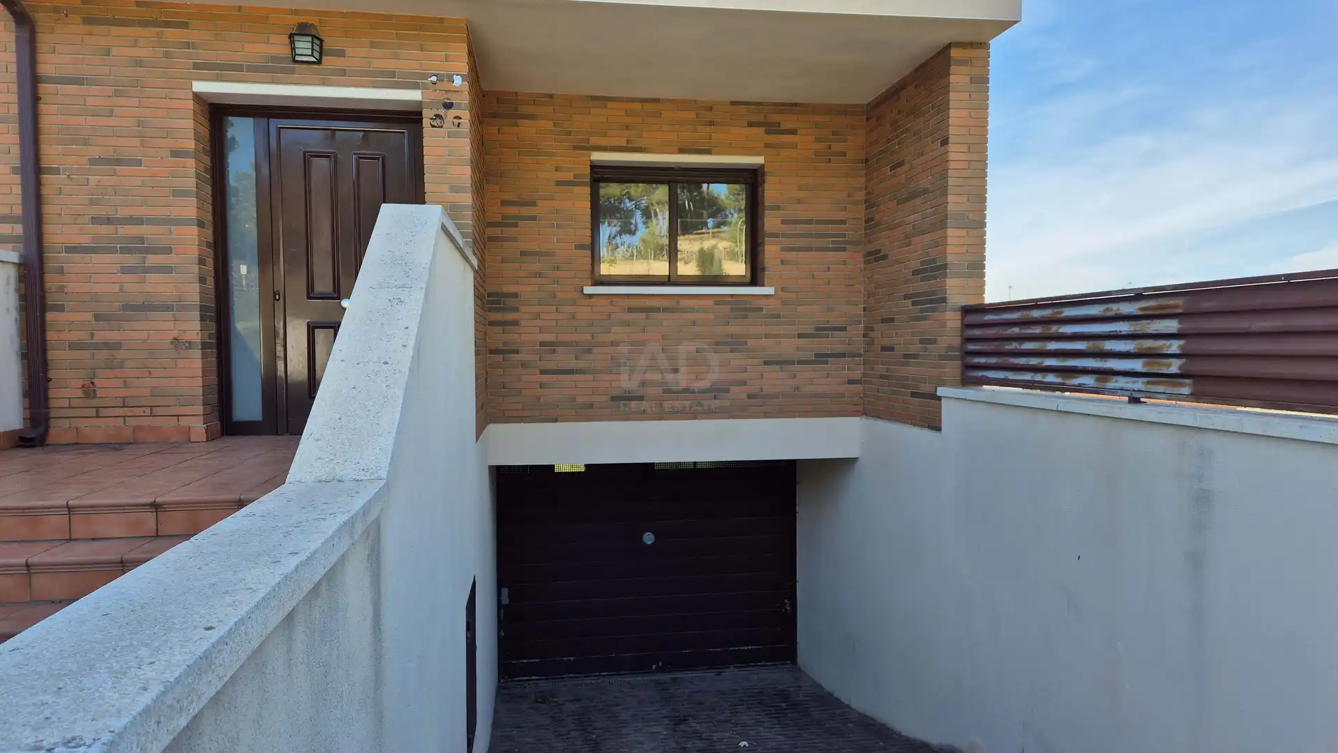 Vista exterior de Casa o xalet en venda en Banyeres del Penedès amb Calefacció i Terrassa