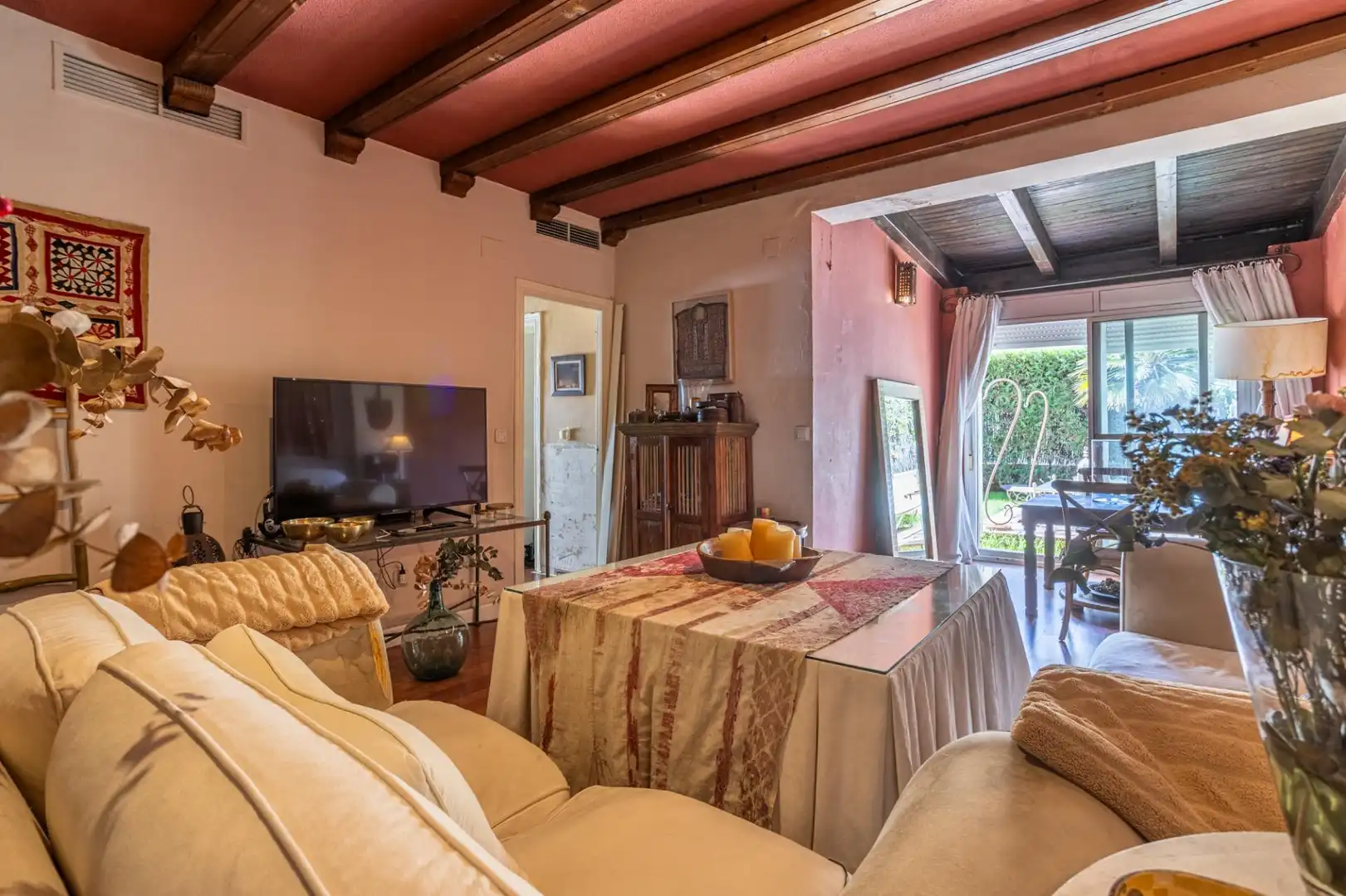 Sala de estar de Piso en venta en Tomares con Aire acondicionado, Jardín privado y Piscina comunitaria