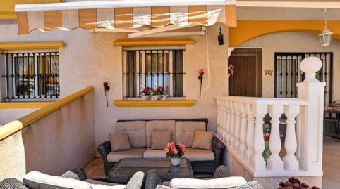 Foto 4 de Casa adosada en venda a Urbanizacion Bahia Blanca, S/n, Parque Acuático - Sector 25, Torrevieja