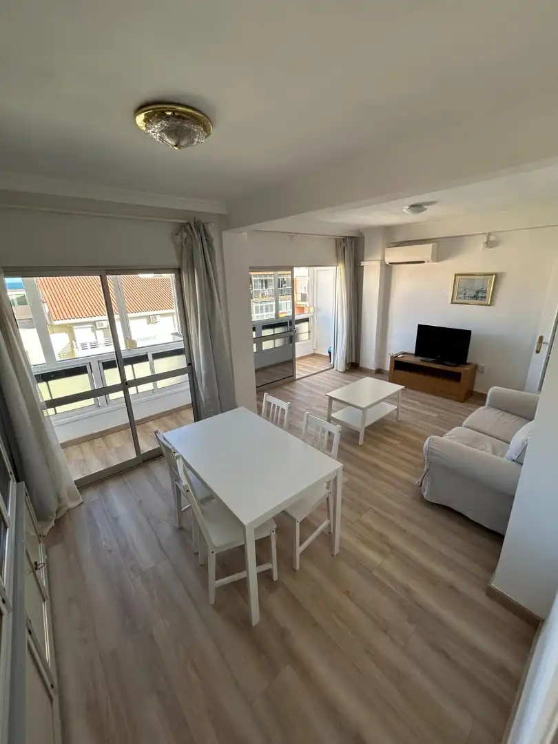 Living room of Flat for sale in Málaga  with Air Conditioner, Terrace and Balcony