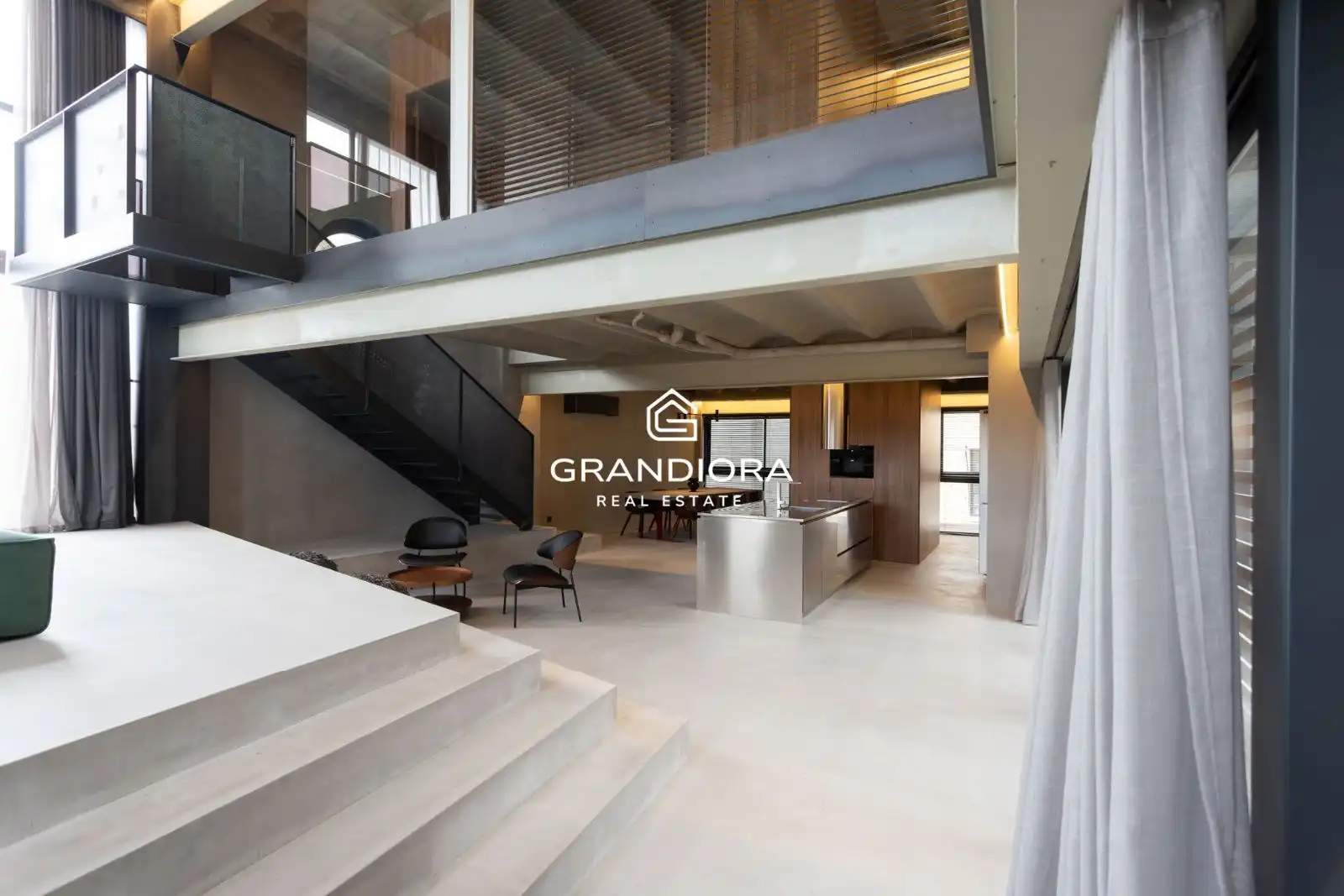 Flat for rent in Barcelona  with Air Conditioner, Terrace and Furnished
