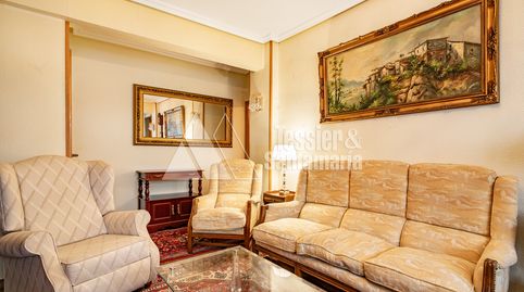 Foto 3 de Piso en venta en Calle Ezcurdia, La Arena, Gijón