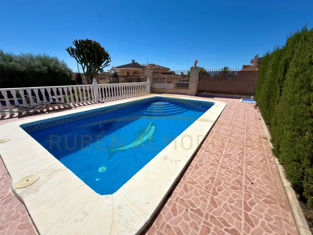 Chalet con piscina en venta en San Fulgencio, imagen 3