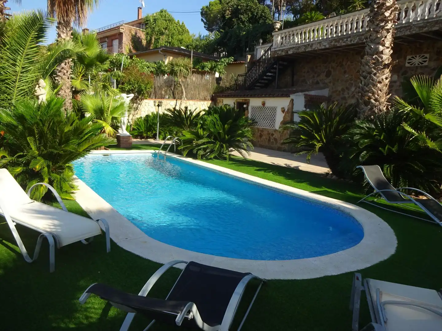 Casa con piscina en venta en Urbanitzacions