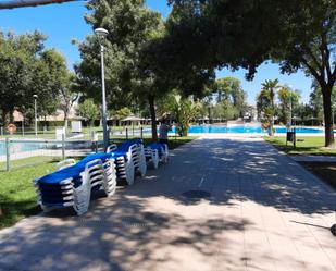 Swimming pool of Apartment to rent in Mairena del Aljarafe  with Air Conditioner, Heating and Terrace